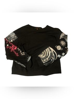 Woman’s Urban Revival Celestial Embroidered Sleeve black sweater size 8